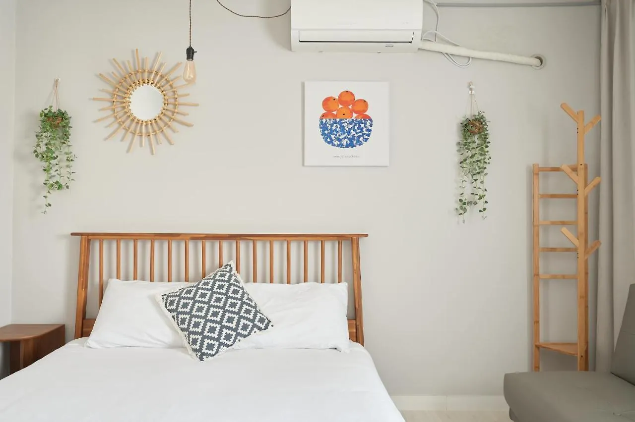 Simple Hongdae Appartement Seoel